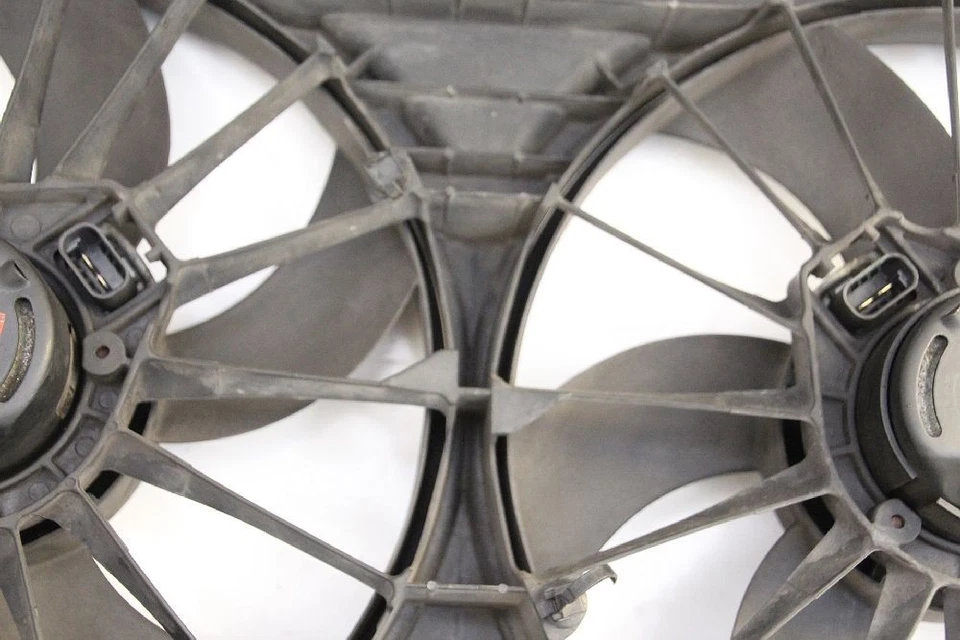 Radiatore Ventola Raffreddamento Dodge AVENGER 2.0 gasoline 115 kW 156 HP 40637 — 第 2/3 张图片