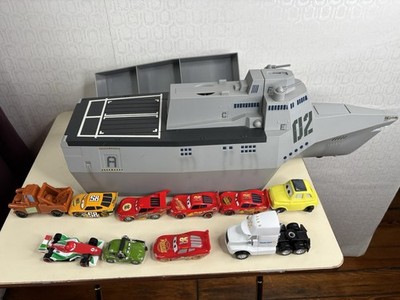 Tony Trihull Pixar Cars 2 Lot Playset Wally Hauler McQueen Bernoulli Besouro