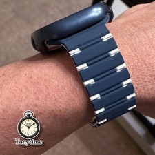 Two-Tone Silicone Magnetic Sport Band for Apple Watch: 42-49mm