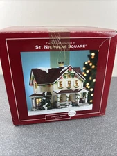 St Nicholas Square Village Collection Country House Illuminated Retired 2007