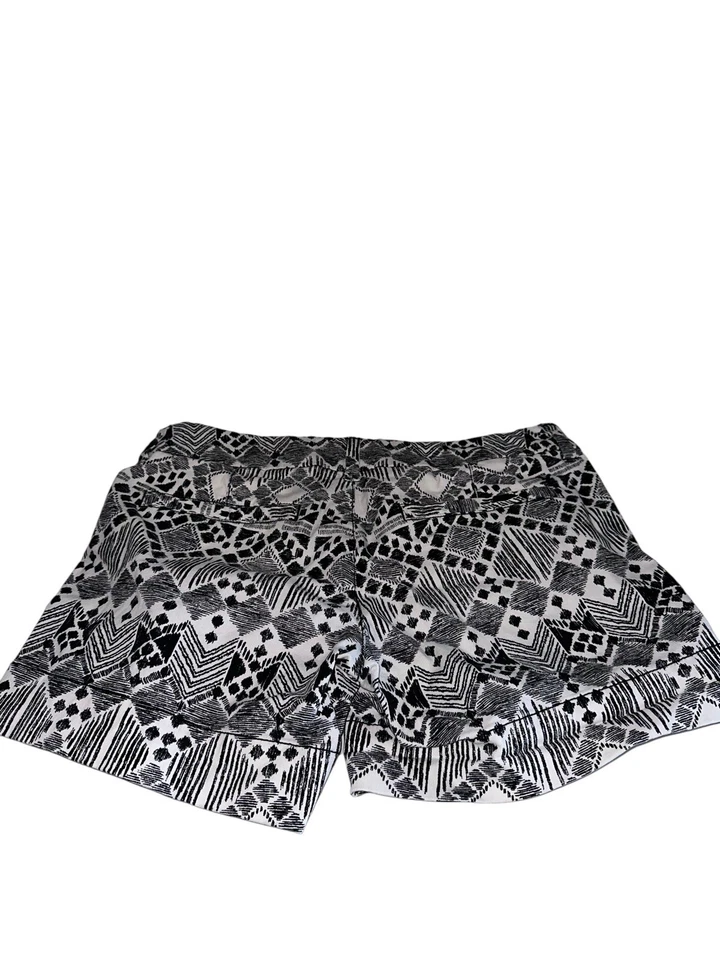 Pantalones Cortos American Eagle Elastizados Midi Talla 6 Negro Blanco Gráfico Geométrico Foto 2 de 4