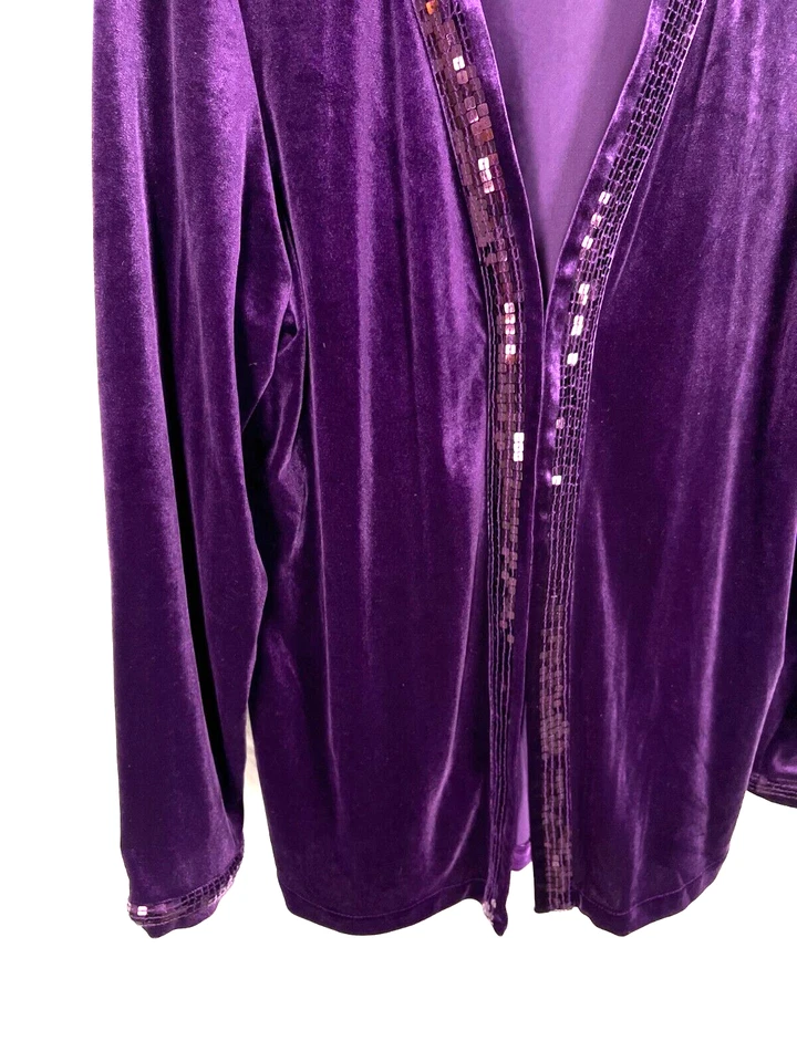 Quacker Factory Purple Sequin Velvet Clasp Front Cardigan Size M Gorgeous - Image 2 of 4