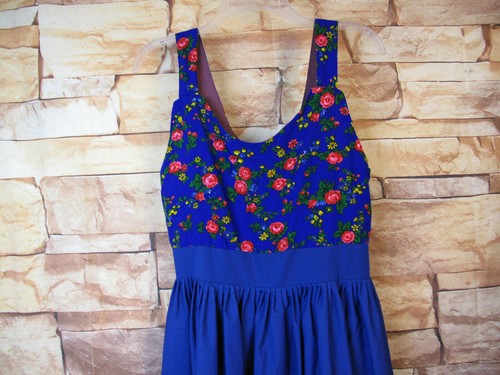Vintage folklore Blue Dress With white Detachable Apron Size S-M waist 28" - Picture 10 of 11