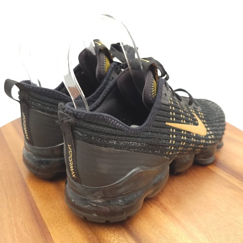 Nike Air Vapormax Flyknit 3 Boys 7 Y BQ5238-004 GS Black Metallic Gold - Picture 7 of 10