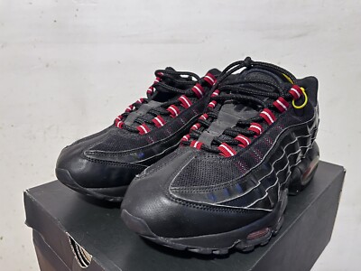 2010 Men's Nike Air Max 95 Black Patent Varsity Red Used 2010 Men's Nike Air Max 95 Black Patent Varsity Red Used
