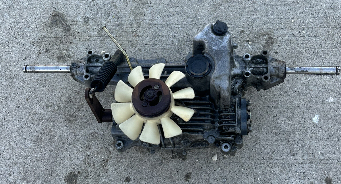 John Deere LT166 LT155 Tuff Torq K51B Transmission Transaxle AM880203