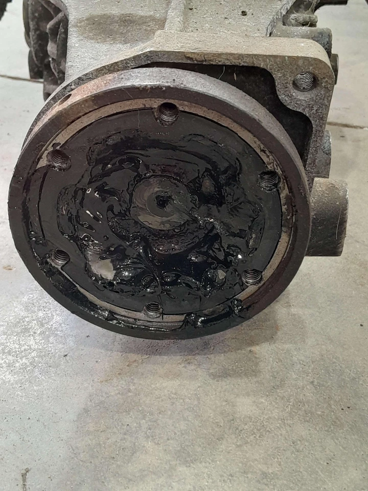 07-10 Audi S6 5.2L Conjunto de soporte diferencial trasero ID HNN 3.55 relación OEM Foto 3 de 4