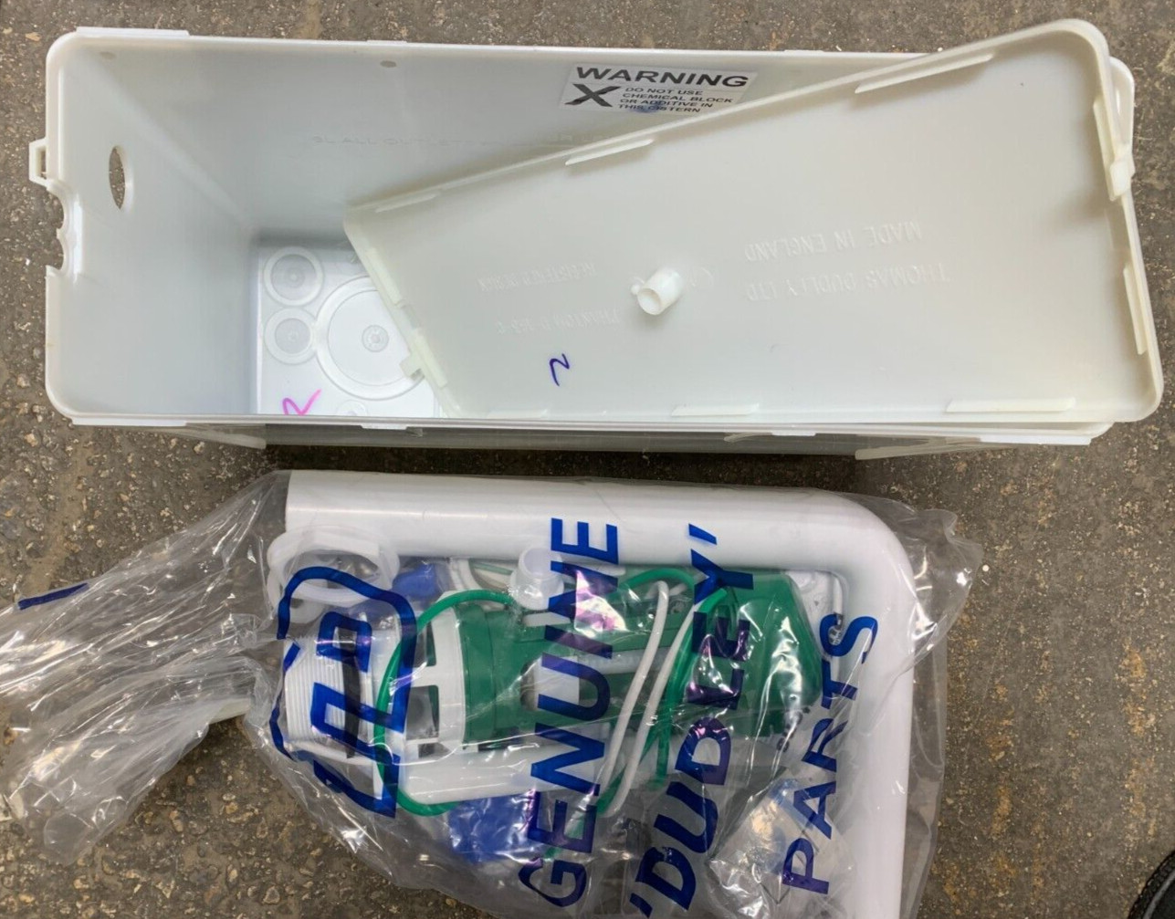 Thomas Dudley Contract Pneumatic Duel Flush Concealed Toilet Cistern  327083