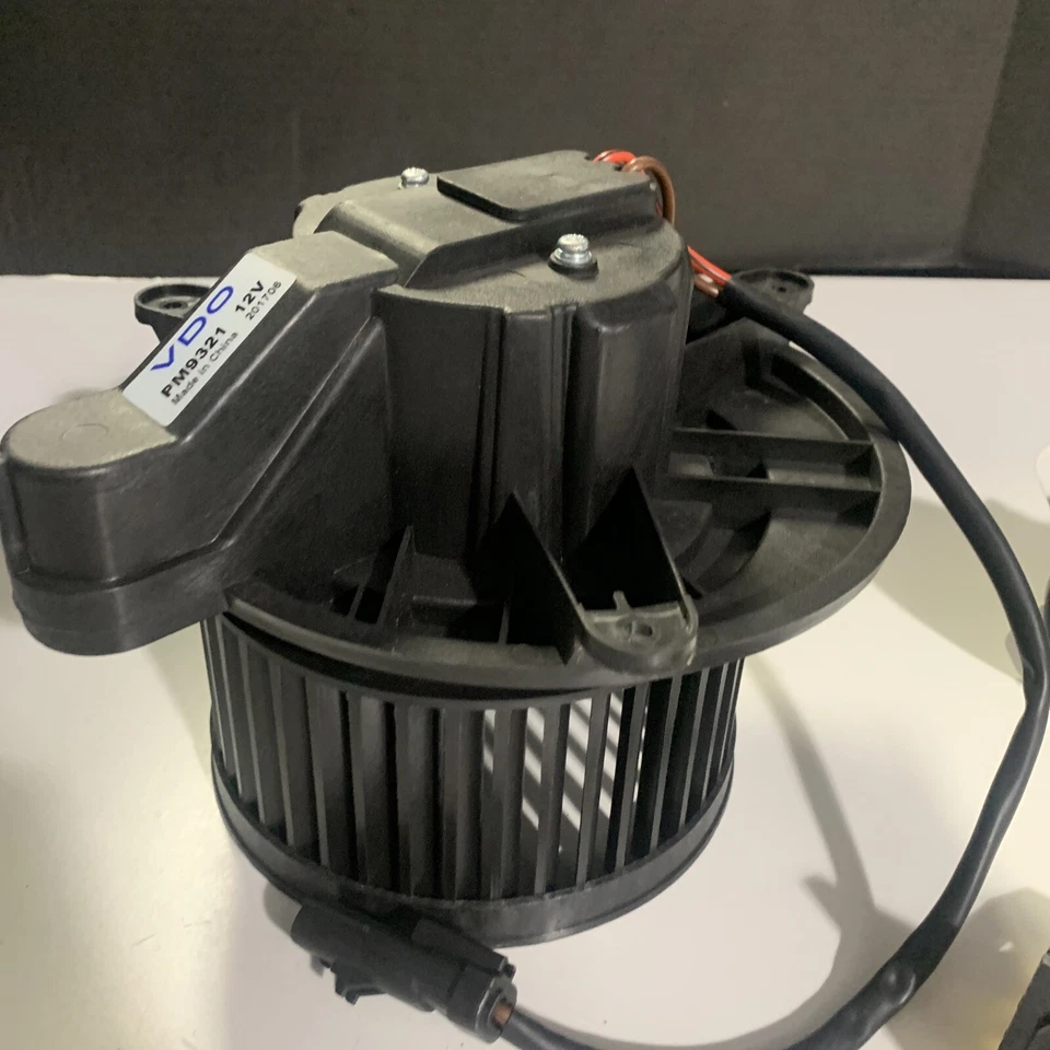 Control de calefacción de CA Chrysler PT Cruiser nuevo soplador nuevo transistor P55111879AA OEM Foto 3 de 4