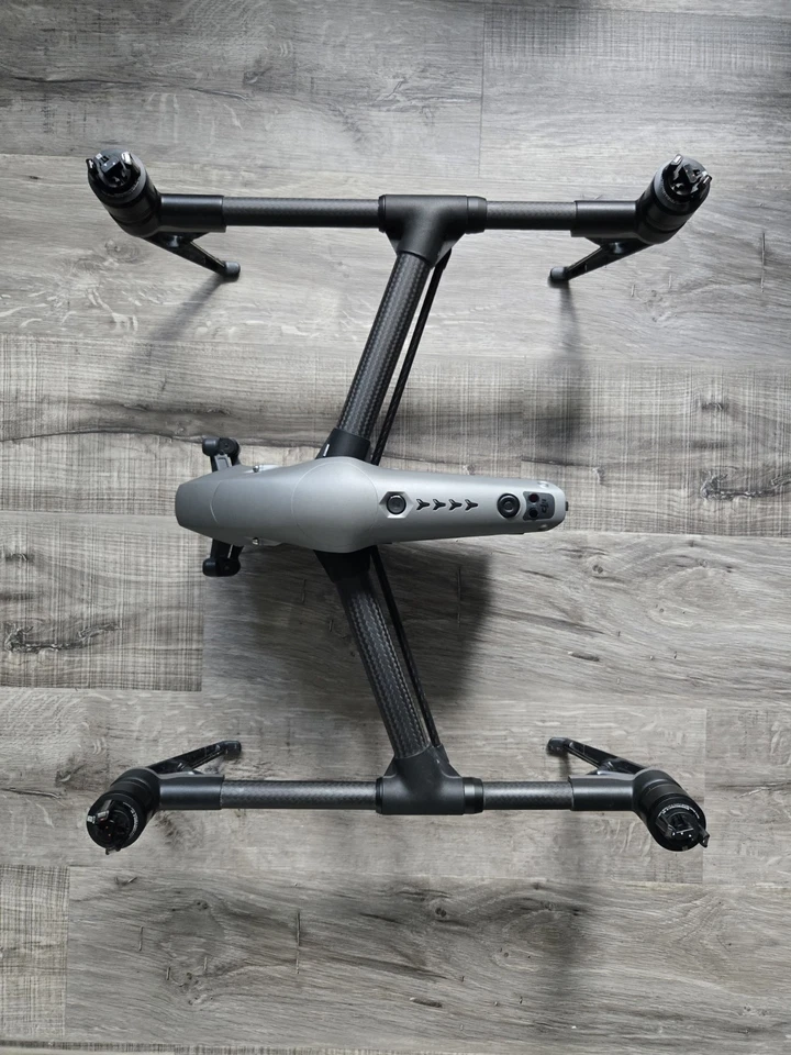 Kit de drone DJI Inspire 2 com Zenmuse X7, 4 baterias, microfone DJI, estojo – pronto para voar - Imagem 3 de 4