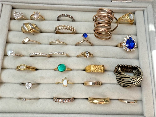 VTG Gold ~25 RINGS LOT Jewelry dainty minimalist 90s Y2K boho pearl rhinestones
