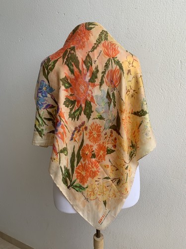 Vintage Qantas Silk Scarf 29/28 in Floral Australian Airline Collectible #A119 - Picture 3 of 6