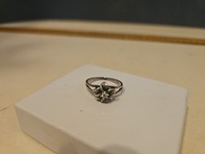 Silver 925 Ring W/flower And A Clear Stone No Markings