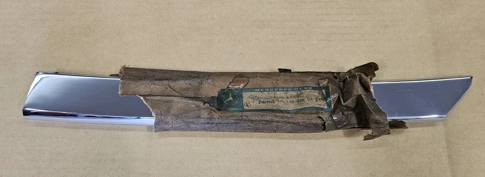 Nuevo Stock Antiguo Mercedes W113 LH Barra de Rejilla Horizontal 1138880121 / Pagoda 280sl  Foto 2 de 4