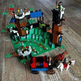 LEGO Castle 6079 Dark Forest Fortress Set Minifigures Included Vintage 1996 Toy