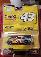 Bobby Labonte 2007 43 Cheerios Dodge Charger 1/64 Diecast Driver's Select