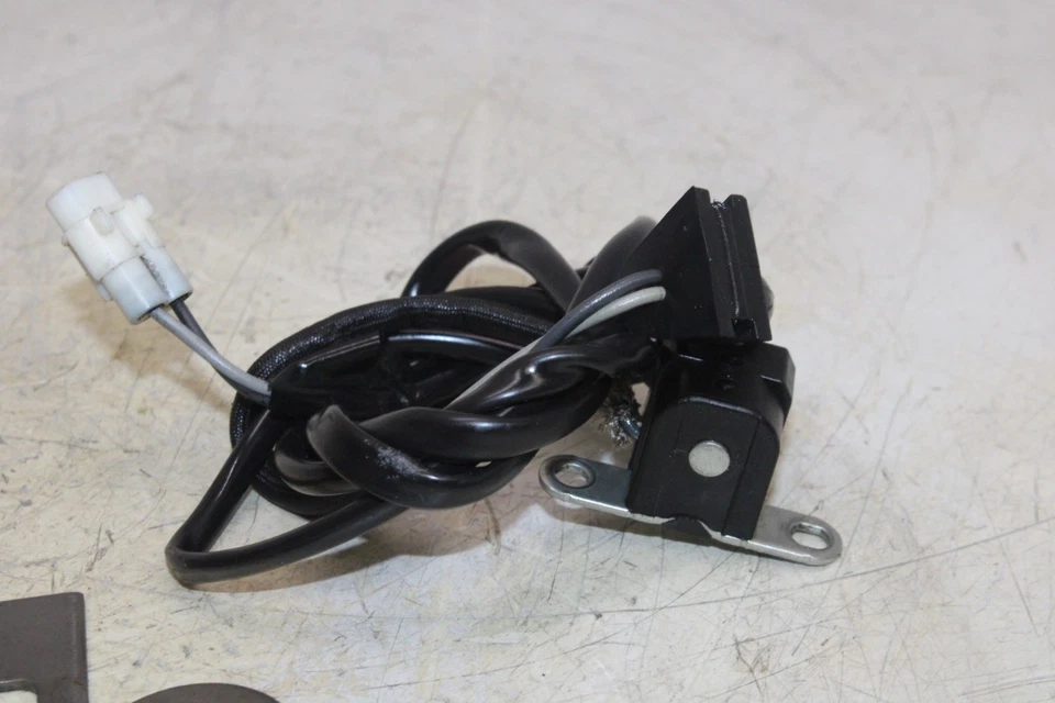 Sensor de recogida de aceite Triumph Thruxton 900 2011 OEM Foto 2 de 4