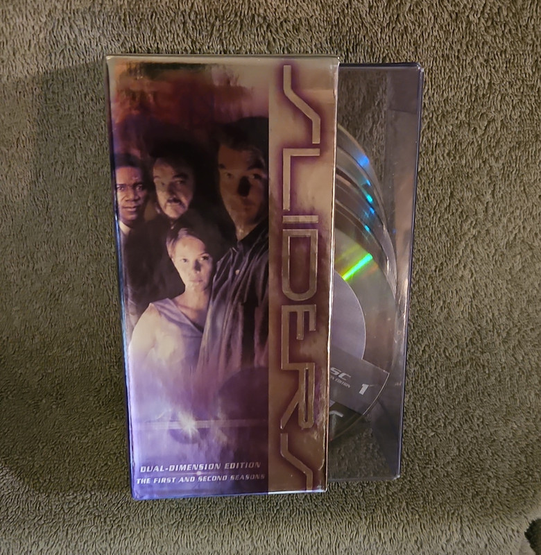 Sliders Seasons 1 & 2 Dual-Dimension Edition DVD Box Set TV Series