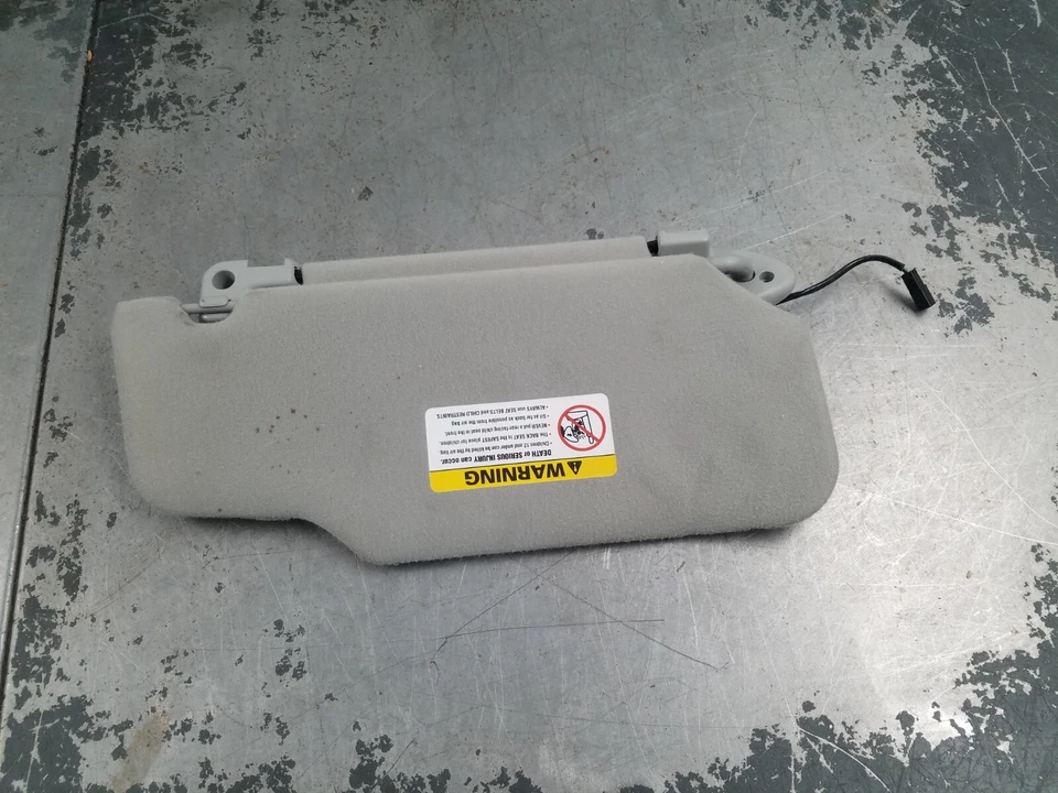 2003 03 04 Mercury Marauder parasoles #8342 i7 Foto 2 de 4