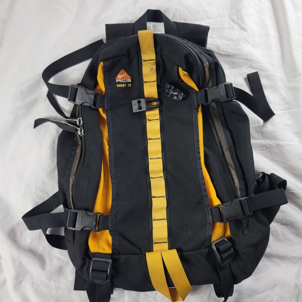 Nike ACG Karst 25 Black Yellow Hiking Mountaineering Nike ACG Karst 25 Black Yellow Hiking Mountaineering