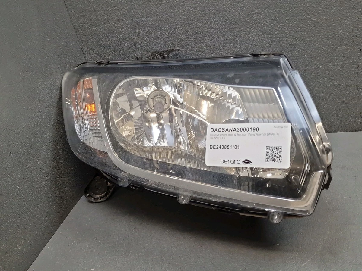 Optique Avant Droit (phare) Pour Dacia Sandero 1 - Occasion En Bon état, Feu Clignotant Inclus