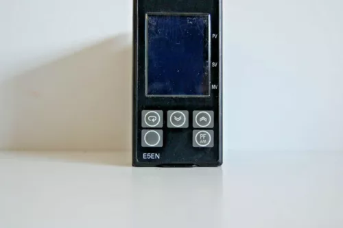 Omron E5EN-R3HBT-N Temperature Controller
