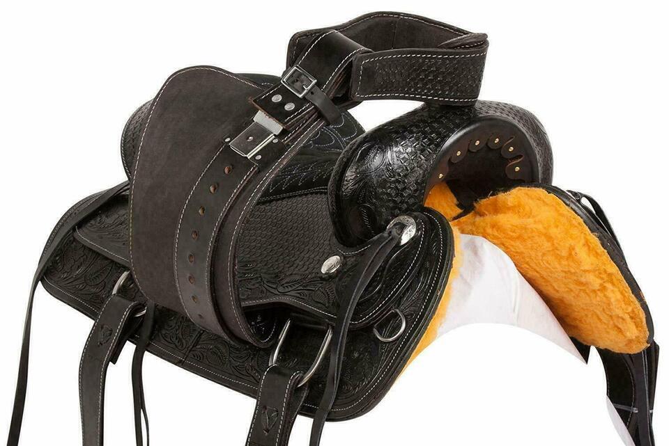 Belle Selle De Cheval Western Pleasure Trail Barrel Racer Belle Selle De Cheval Western Pleasure Trail Barrel Racer