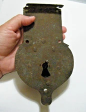 7.5" Large Rusted Blacksmith Antique 18th C Wrought Iron Door Lock