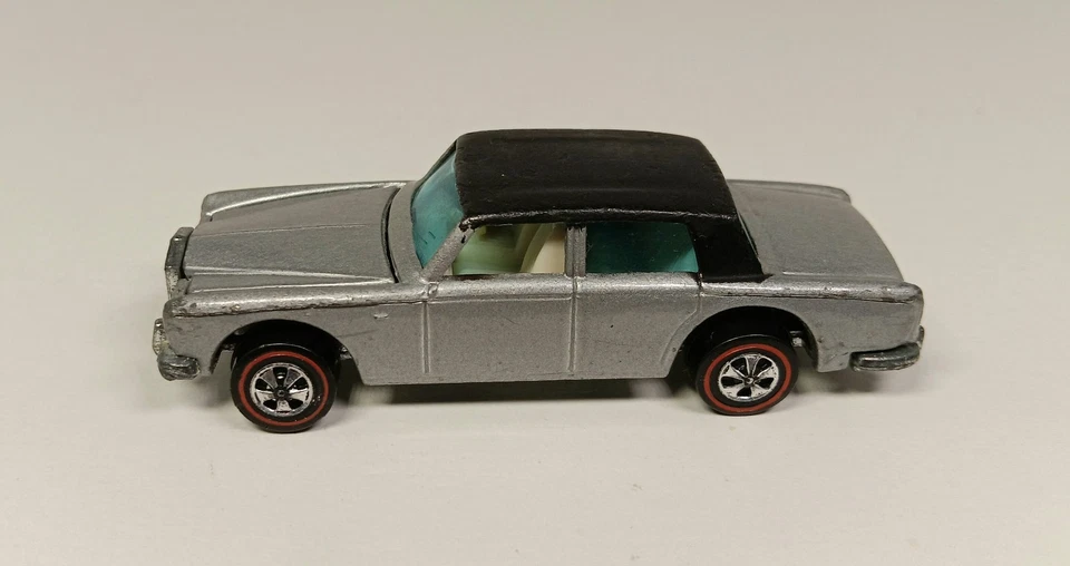 Hot Wheels Redline 1969 ROLLS ROYCE SILVER SHADOW Gray Black Roof White Interior - Image 2 of 4