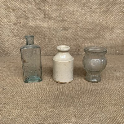 Rustikales kleines Flaschentrio - Knospenvase - Bauernküche - Landhaus - rustikal