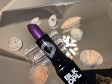 Blk Opal Lippenstift lila elegant Stylish Auf...