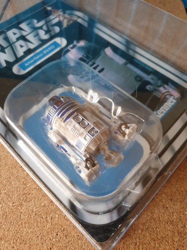 Star Wars The Vintage Collection VC149 ANH Artoo-Detoo (R2-D2) (Dirty) MOC - Picture 10 of 12