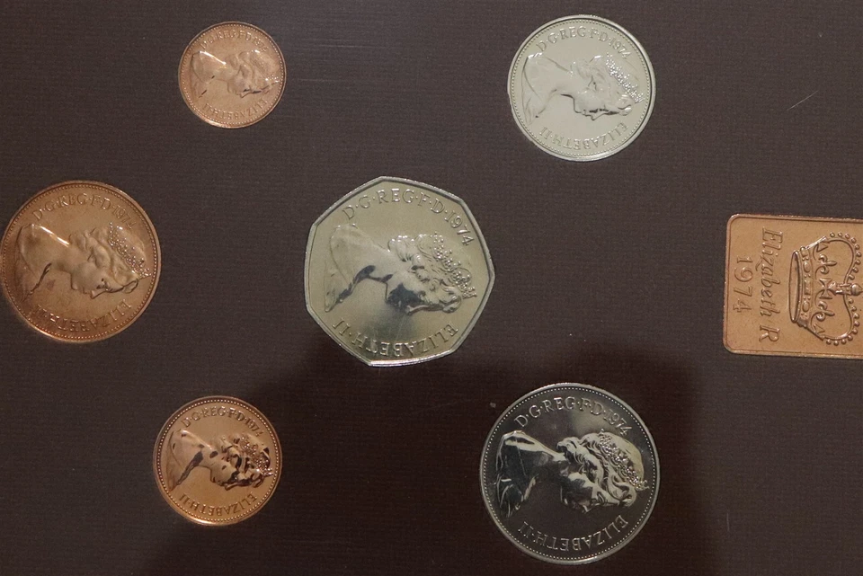 🧭 🇬🇧 UK GB ROYAL MINT 1984 PROOF SET B85 #113 CG39 - Image 2 of 4