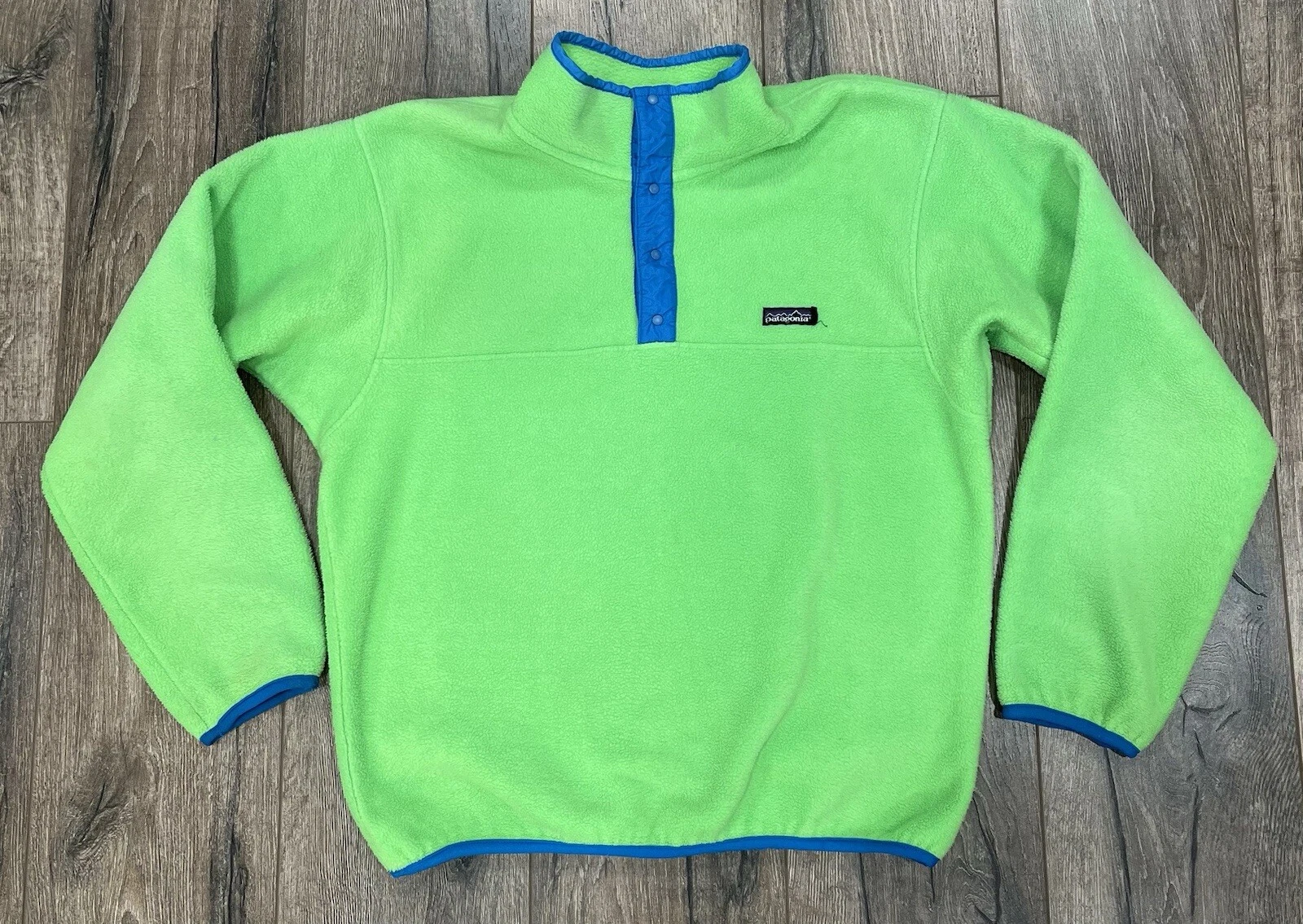 patagonia vintage 90s fleece synchilla button neon sweater