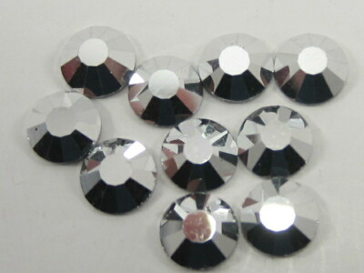 7ss CRYSTAL LABRADOR (maxima) PRECIOSA FLATBACK Rhinestones 1gr