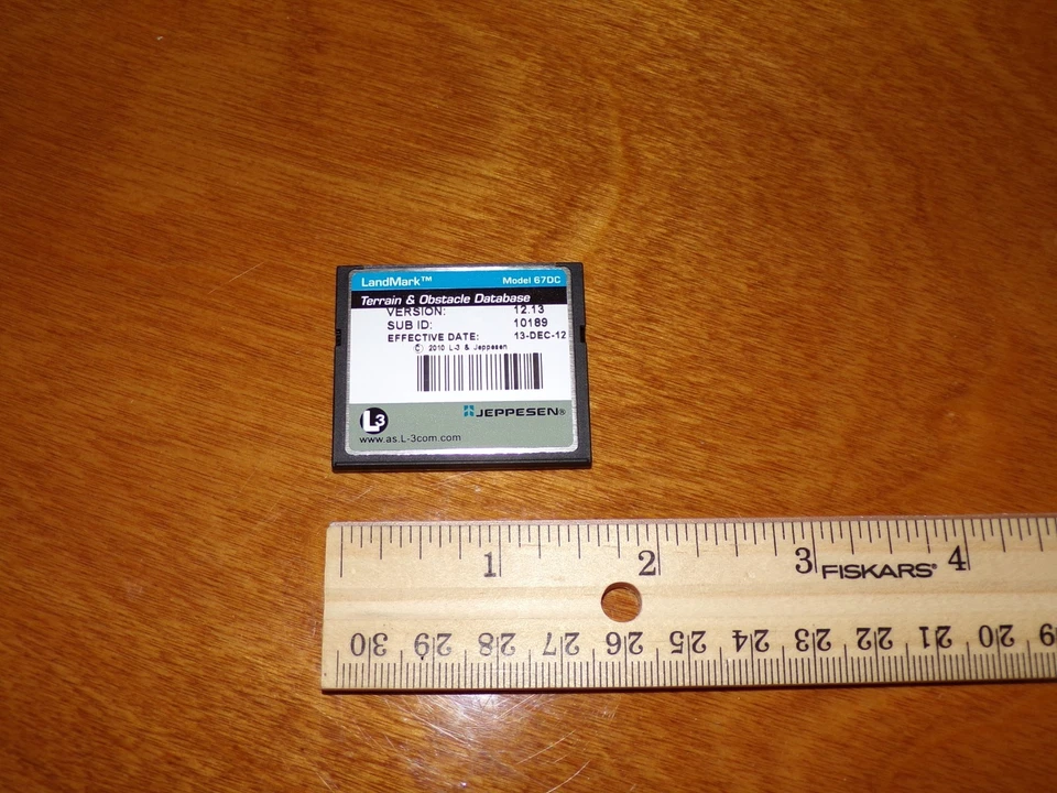 Tarjeta de base de datos Jeppesen TAWS 805-18200-001 Foto 2 de 2