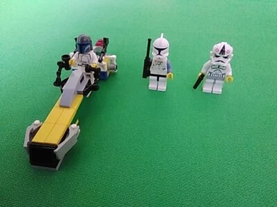 Lego Clone Trooper Battle Pack 7913 3 Troopers+ Speeder Bike - Image 1 of 4