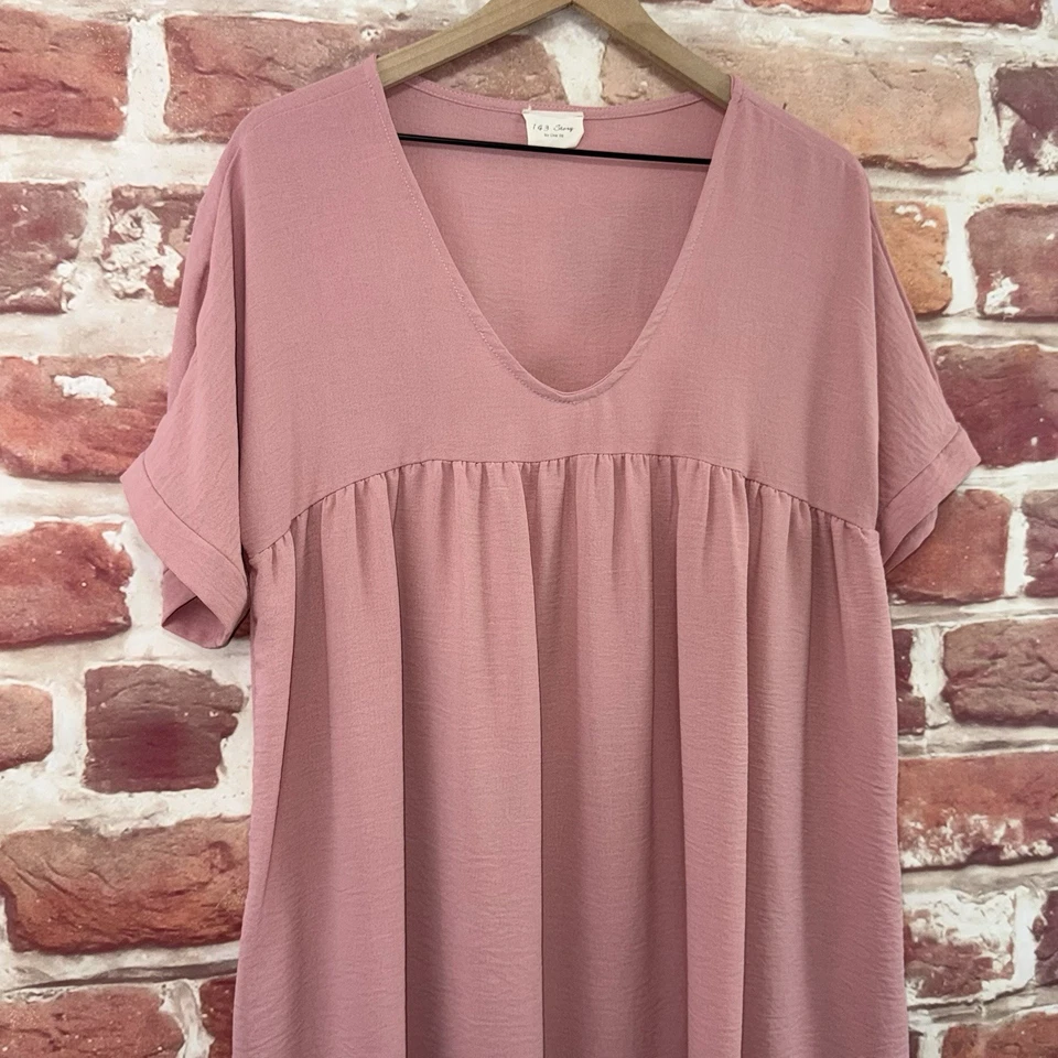 Vestido Line Up 143 Story Mujer Pequeño Rosa Informal Carrera Popover Mangas Cortas Foto 3 de 4