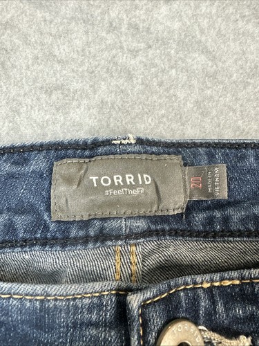Torrid dunkelblaue Jeansshorts im Used-Look Größe 20 ausgefranste Cut Offs - Bild 4 von 14