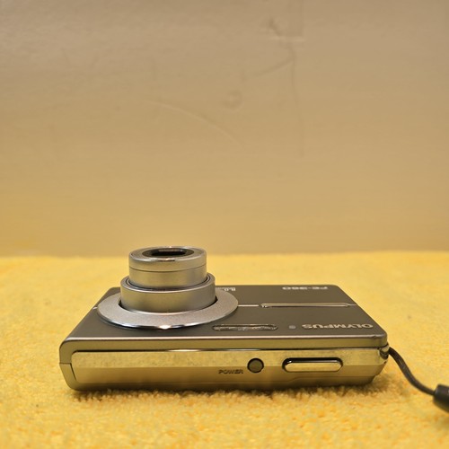 Olympus FE-360 8.0MP - Silver, 3X Optical Point & Shoot Digital Camera Tested - Bild 4 von 8