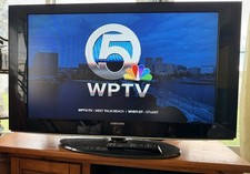 Samsung Tv 40 Inch With Remote See full description and photos please 4 details