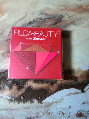 Huda Beauty Ruby Obsessions Eyeshadow Palette