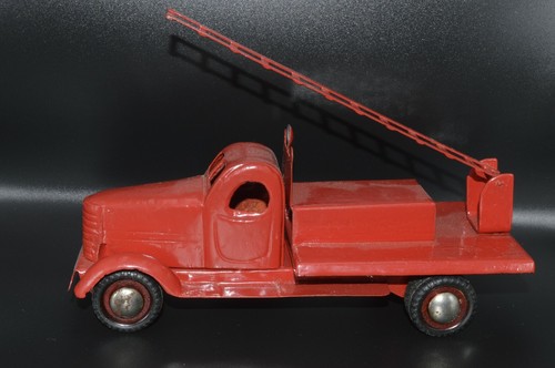 ANTIQUE ULTRA RARE TOY 1960s VTG Russian car fire truck metal TIN Vilnius model - Picture 5 of 12