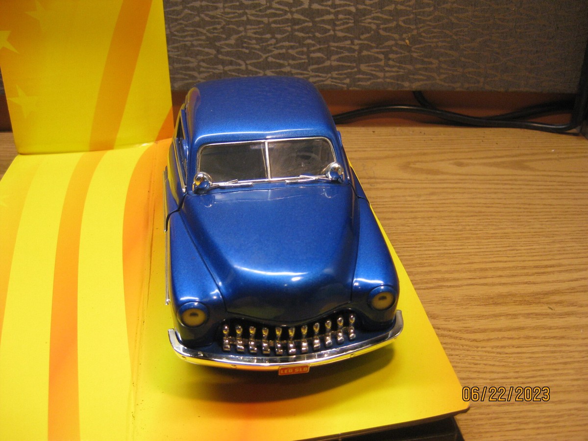 1/18 1949 MERCURY CUSTOM, IN BLUE BY ERTL/AMERICAN MUSCLE 1/18 1949 MERCURY CUSTOM, IN BLUE BY ERTL/AMERICAN MUSCLE