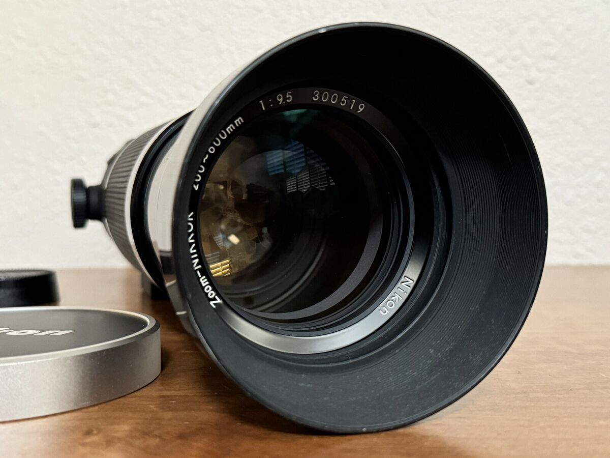 Nikon Nikkor 200-600mm F9.5 super telephoto zoom lens w orig Nikon Nikkor 200-600mm F9.5 super telephoto zoom lens w orig