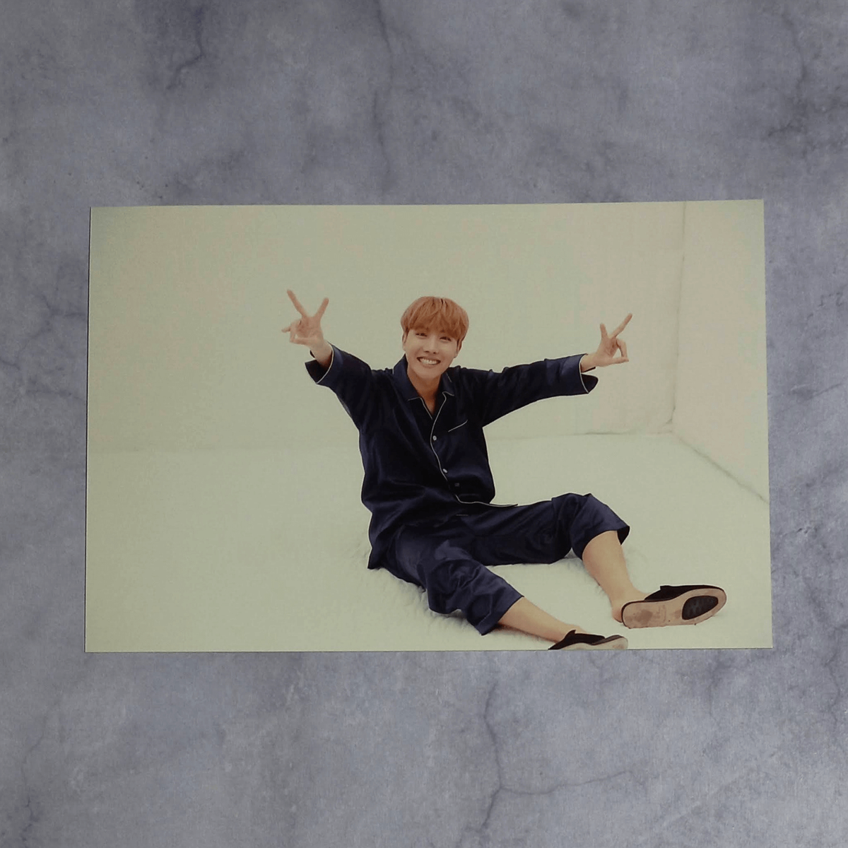防弾少年団(BTS) - 2018 BTS EXHIBITION 展示会 写真集  오,늘 maxresdefault.jpg