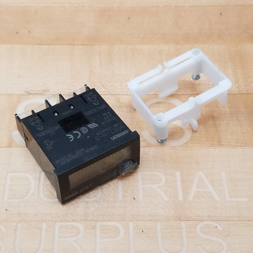 Omron H7ET-N-B Time Counter - USED