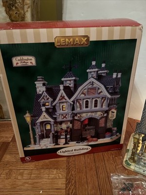 Lemax Lighted Building Caddington Village ''Village Livery''