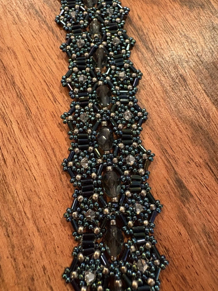 Pulsera Revival Speakeasy Años 30 Azul Negro Semilla Cuentas Tonos Joya Foto 2 de 4