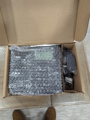 Polycom VVX 311 VOIP Deskphone-New In Box!